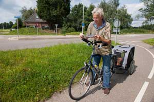 Mit dem Hundefahrradanhänger unterwegs